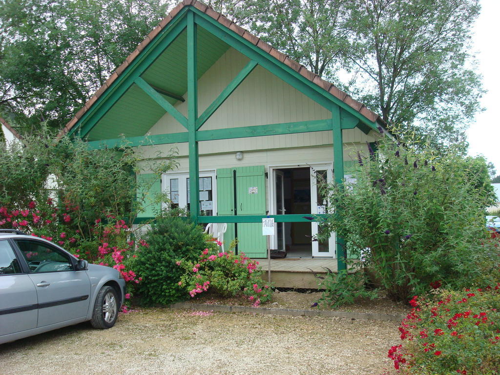 Village-Chalets Le Ru Du Pre Deux Rivieres Δωμάτιο φωτογραφία